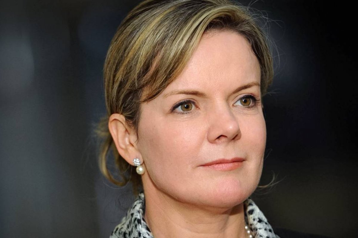 Vídeo: Gleisi Hoffman admite que Bolsonaro tem mais apoio nas ruas e nas redes do que Lula