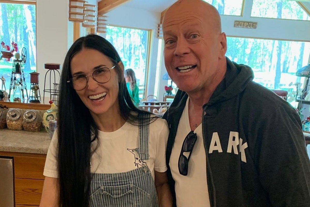 Bruce Willis completa 67 anos e ganha homenagem da ex-mulher Demi Moore!