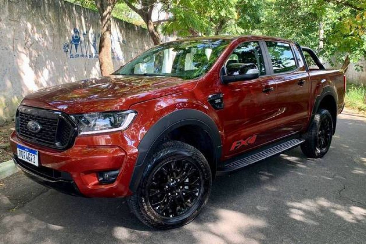Farol da Bahia testa nova Ford Ranger FX4 2022