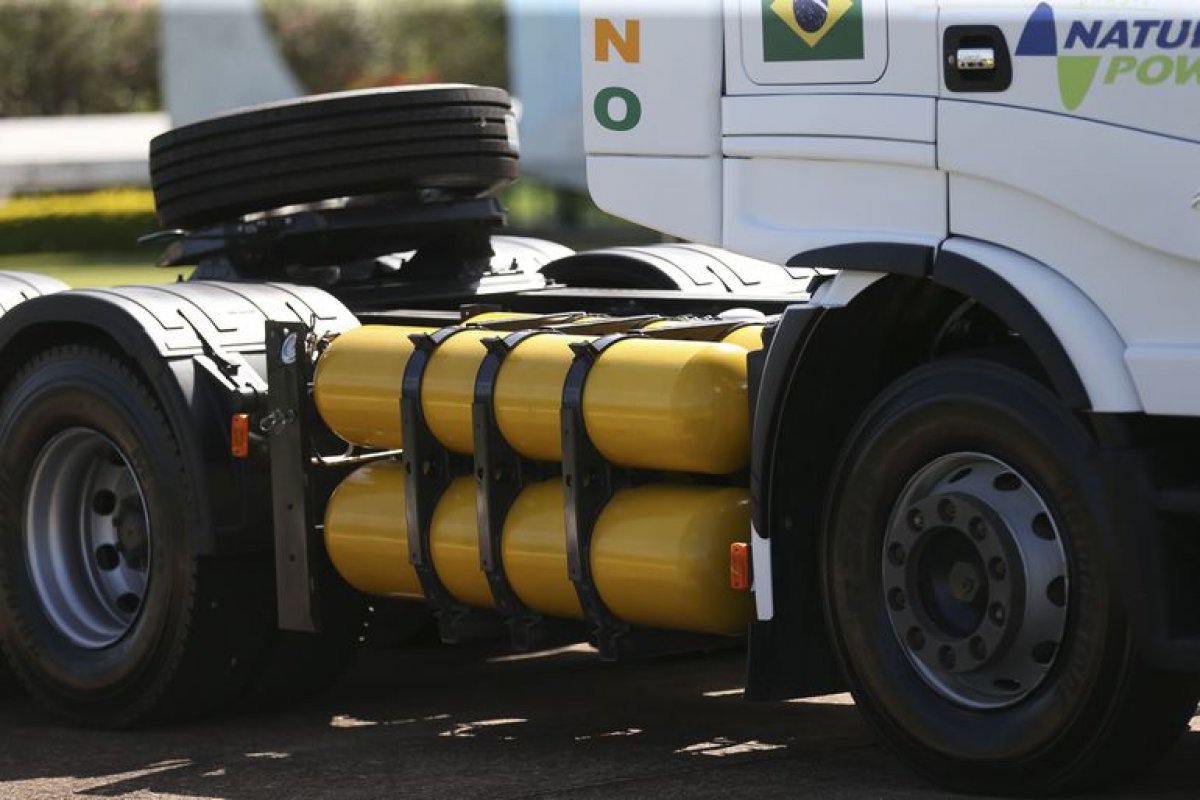 Brasil pode substituir 1 bilhão de litros de diesel com uso de biometano