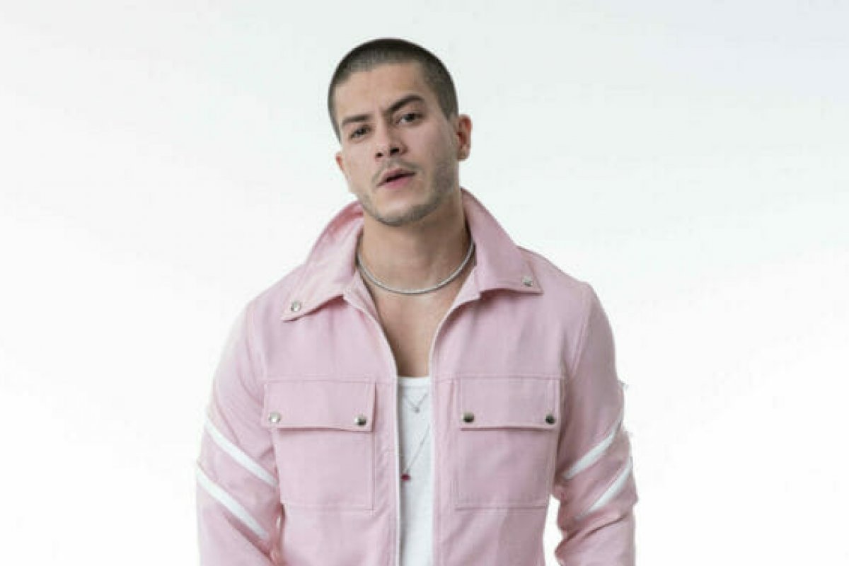 Arthur Aguiar vai contracenar com Glória Pires em novela da TV Globo!