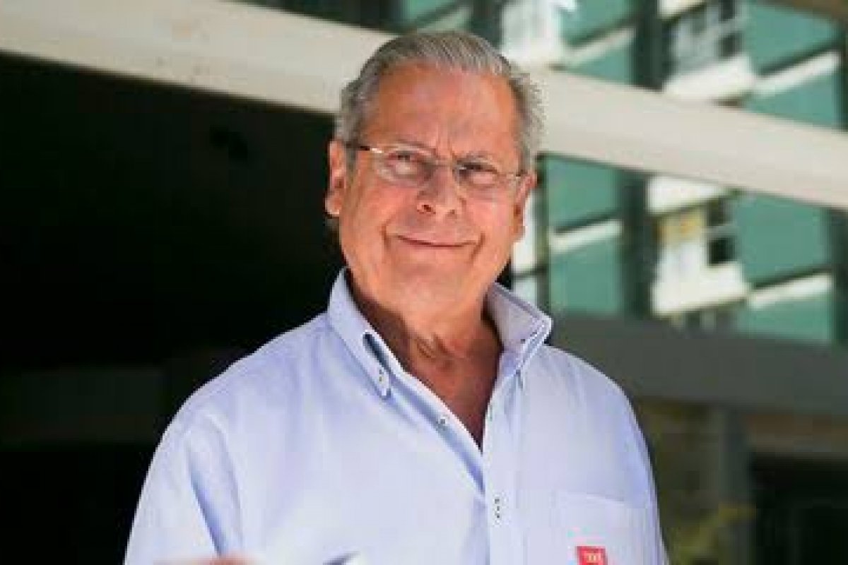 STF suspende julgamento sobre prescrição de pena de José Dirceu
