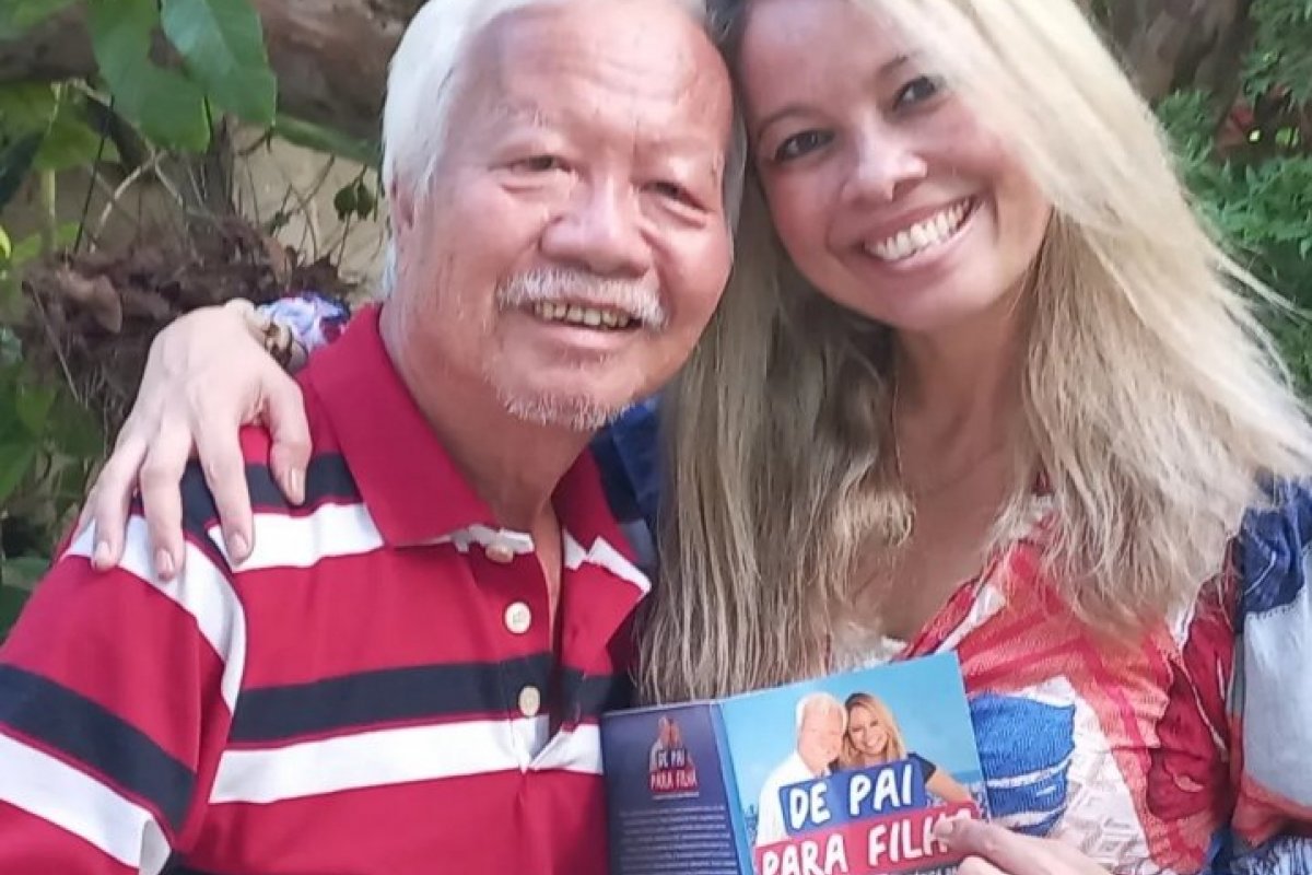Livro "De Pai Para Filha: O Segredo do Sucesso da Dupla Dinâmica Da Bahia!" terá lançamento nacional no dia 29 de março!