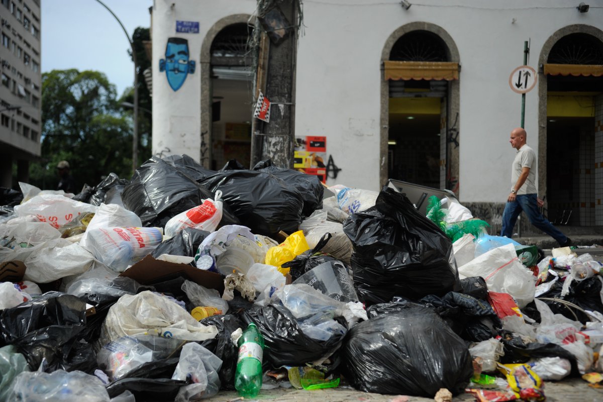 Prefeitura de Feira de Santana deverá notificar responsáveis por acúmulo de lixo