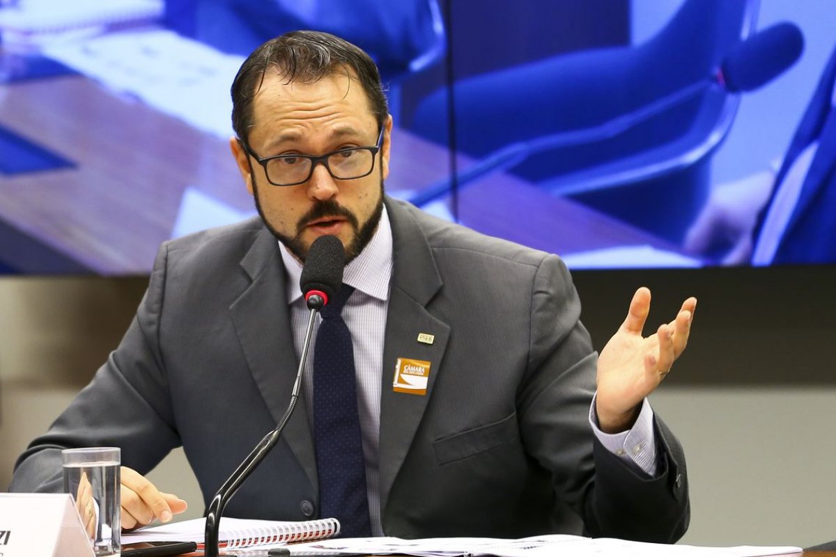 Presidente do Inep afirma que Bolsonaro não pediu para ver provas do Enem