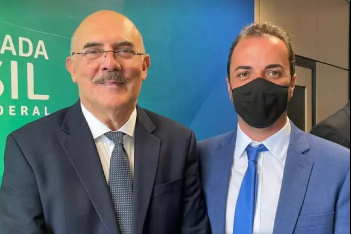 Prefeito diz que pastor cobrou R$ 40 mil em propina para enviar verbas do MEC