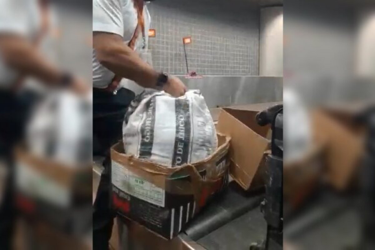 Mulher é barrada por funcionário da Gol ao tentar embarcar com botijão de gás vazio