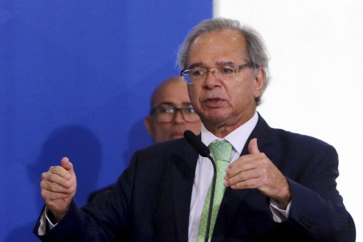 Paulo Guedes vai a Paris e Madri para encontros com OCDE e investidores