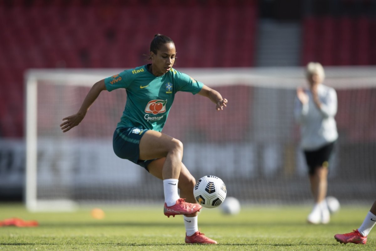 Thais do Palmeiras é convocada para defender seleção no Data Fifa; atacante substitui zagueira Rafaelle