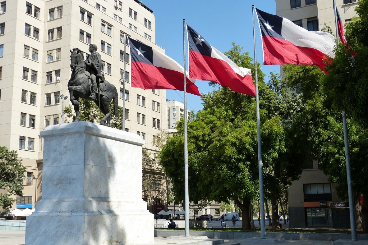 Jovem é baleado durante marcha estudantil em Santiago, no Chile