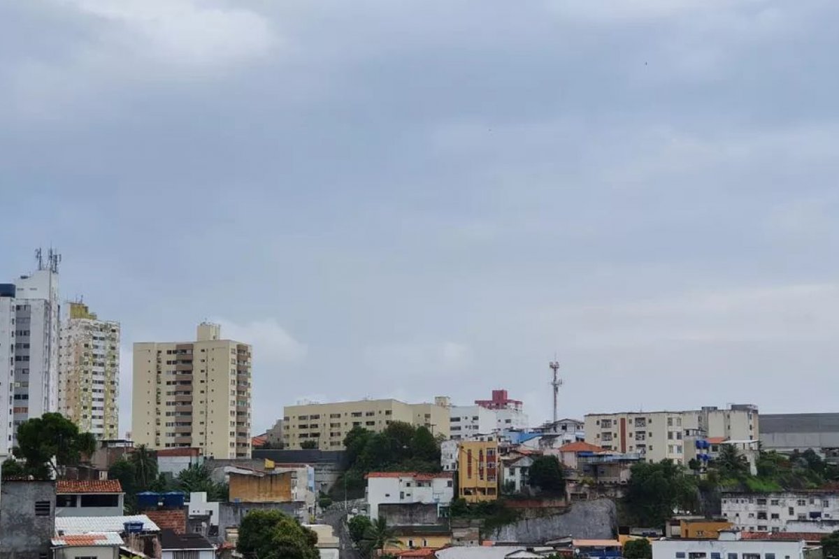 Final de semana em Salvador tem céu claro e parcialmente nublado