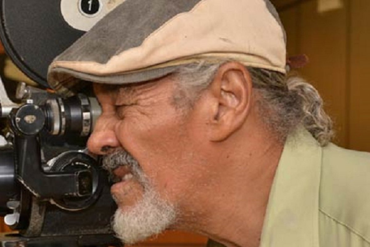 Documentário que homenageia o cineasta Roque Araújo é lançado neste domingo (27)