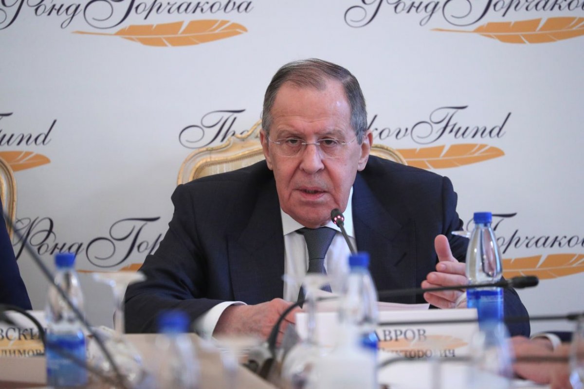 Ministro russo diz que o país é vítima de "guerra total" do Ocidente