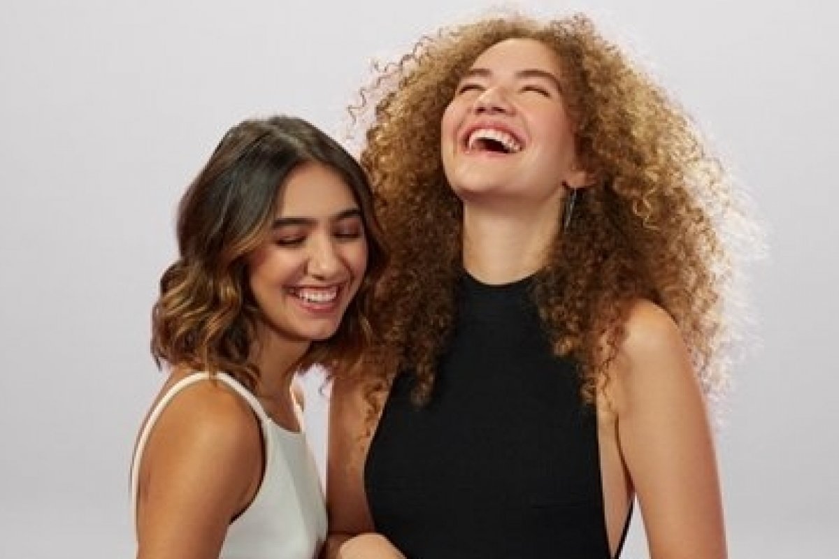 Dupla AnaVitória realiza show na Concha Acústica no domingo (09)