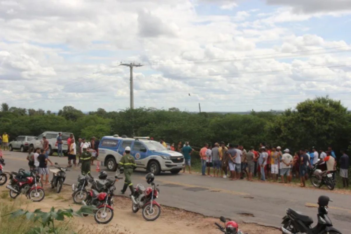 Quatro pessoas morrem e outras 3 ficam feridas após serem eletrocutadas na Bahia
