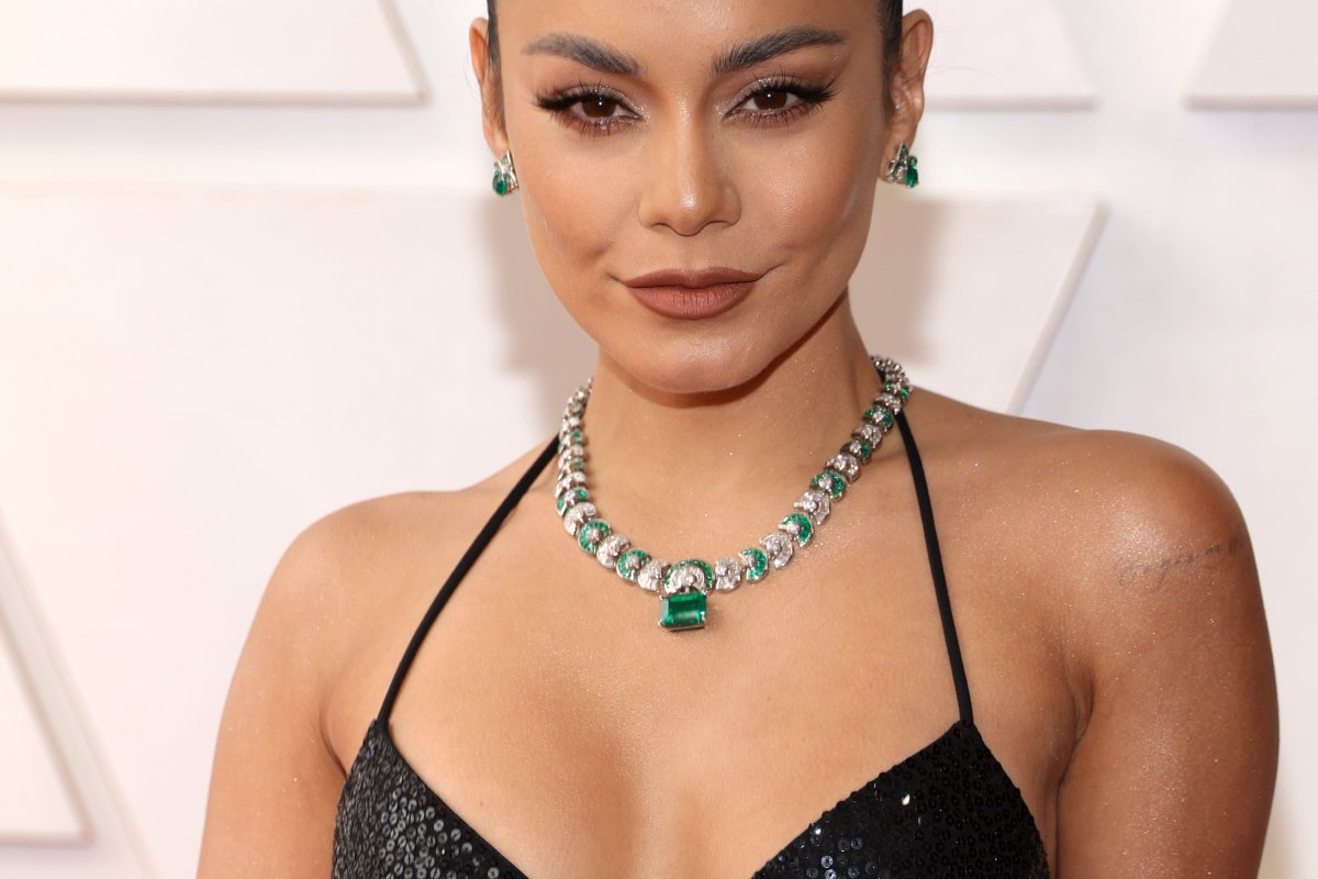 Estrelas brilham em icônicas joias Bvlgari no Academy Awards!