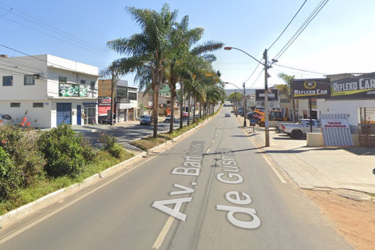 Homem é atropelado por ambulância e motorista foge sem prestar socorro na Bahia