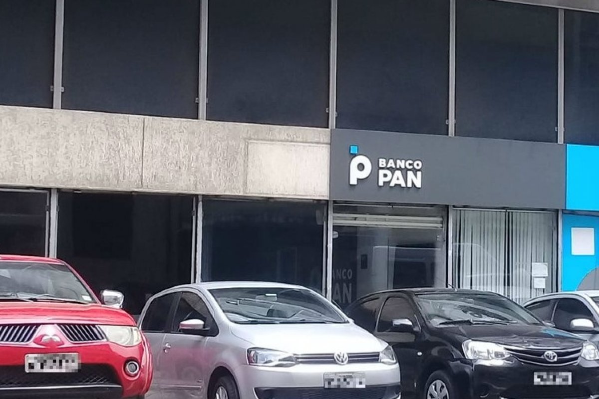 Agência bancária é arrombada no bairro do Comércio, em Salvador