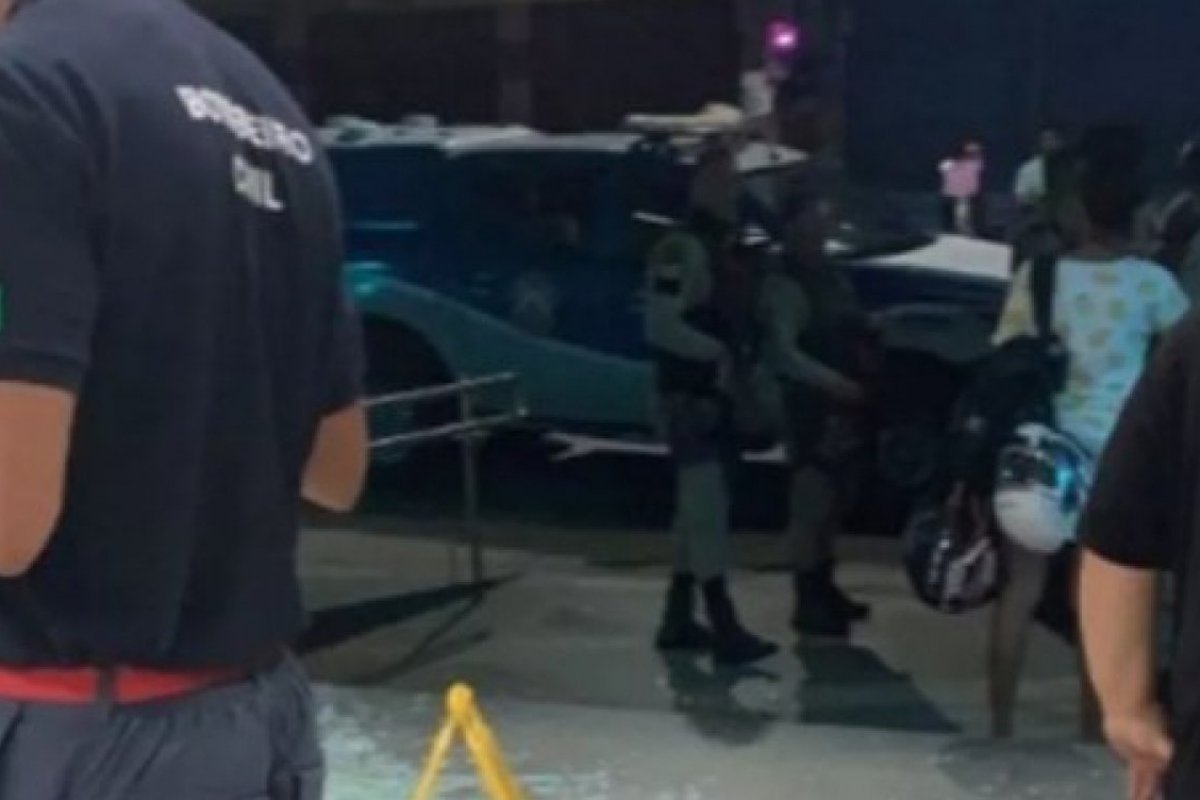 Policial e suspeito de assalto trocam tiros no bairro do Uruguai, em Salvador