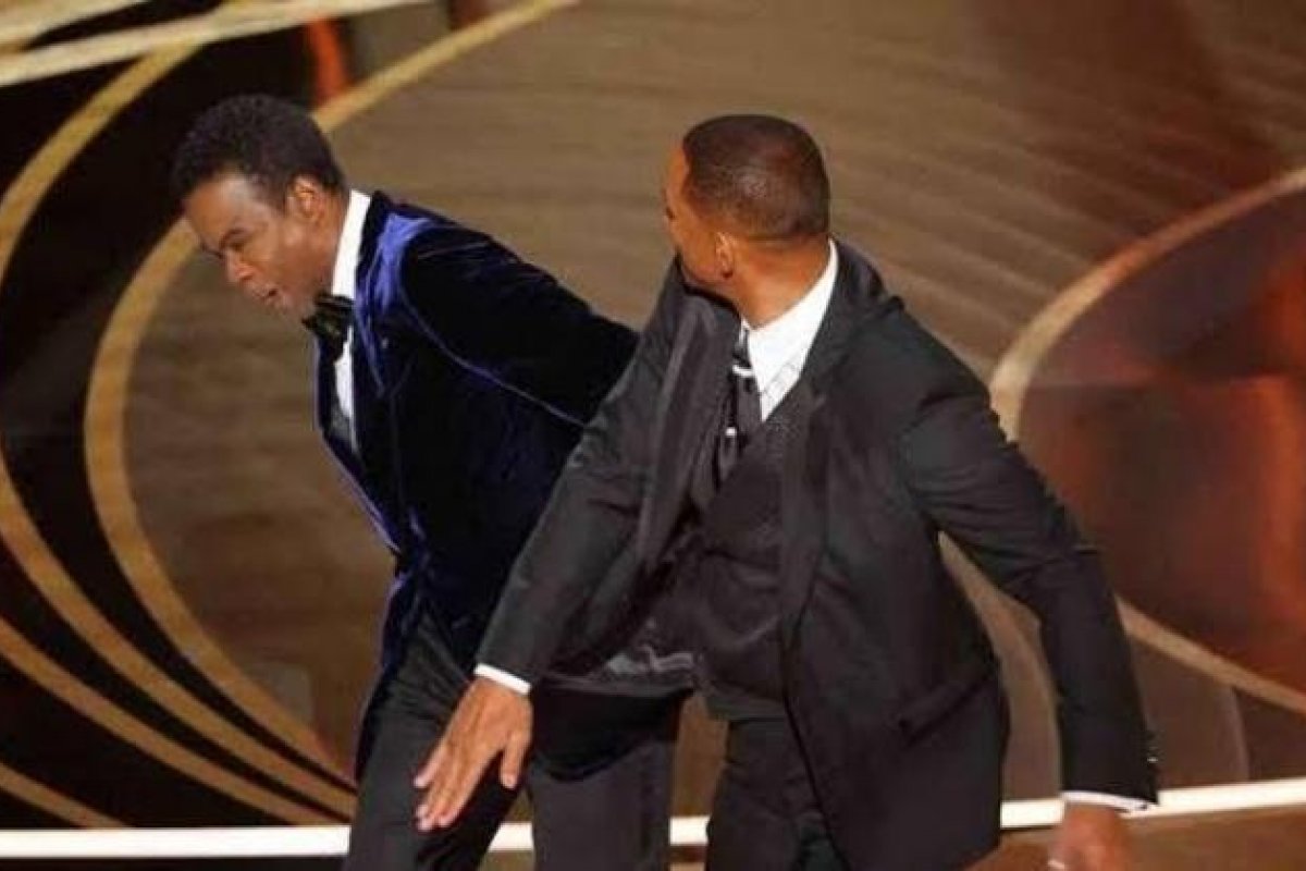 Chris Rock diz que ainda está processando tapa de Will Smith no Oscar 2022