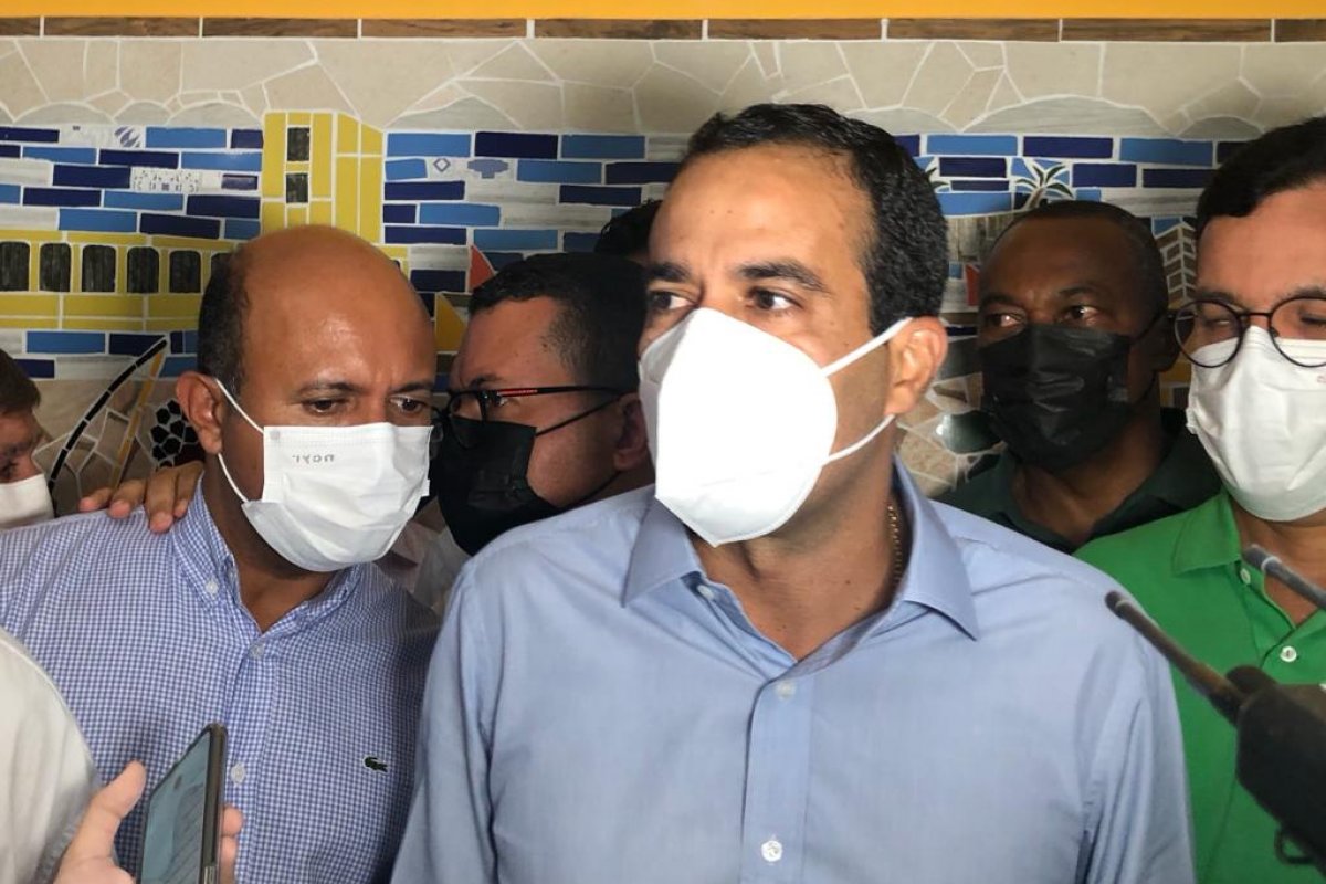 Bruno Reis atribui a Rui Costa parte da responsabilidade pelo aumento na tarifa de ônibus em Salvador