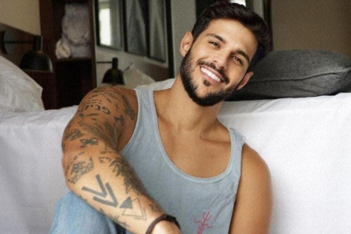 Ex-BBB Rodrigo Mussi sofre grave acidente de carro!