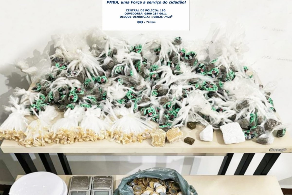 Polícia Militar apreende 915 porções de drogas em Vitória da Conquista