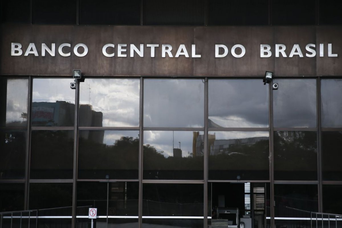 Servidores do Banco Central iniciam greve por tempo indeterminado