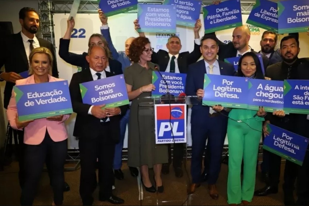 Janela Partidária: PL passa a ter a maior bancada na Câmara e fortalece Bolsonaro