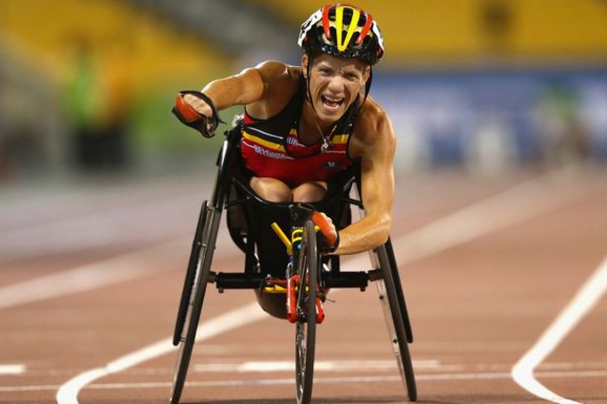 Medalhista de ouro que lutava contra doença degenerativa morre aos 40 anos por meio de eutanásia