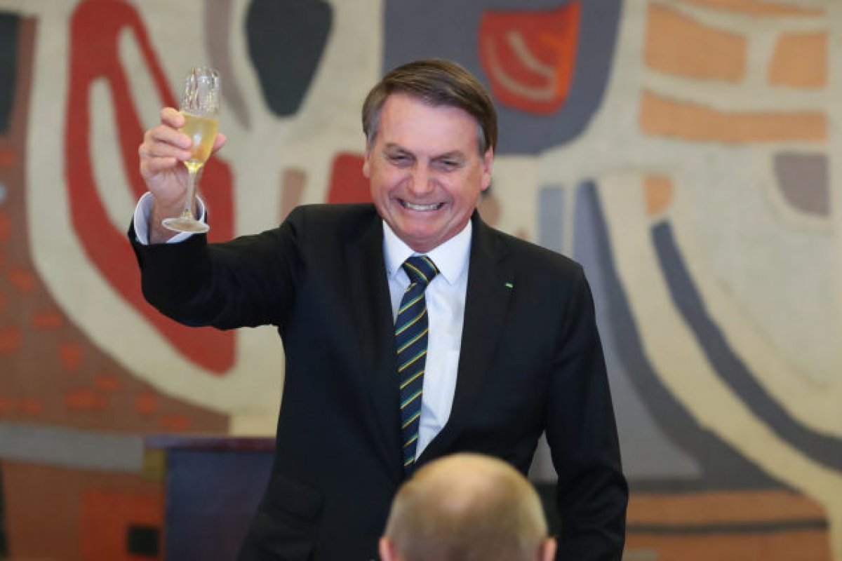 Partido de Bolsonaro recebe 13 novos deputados e se torna maior bancada da Alesp