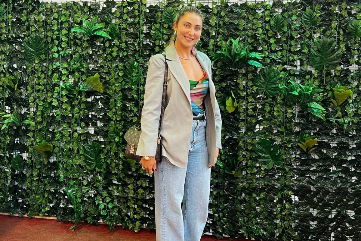 Carolina Dias participa de congresso em São Paulo