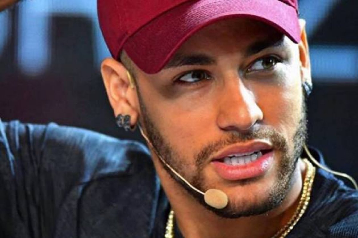 Caso Neymar: Laudo aponta hematomas e arranhões na vítima