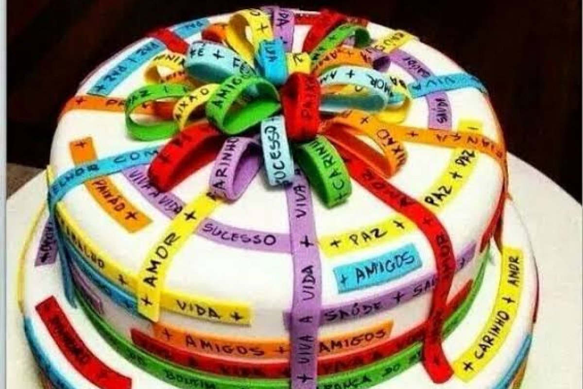 Confira os aniversariantes famosos desta terça-feira, 05 de abril