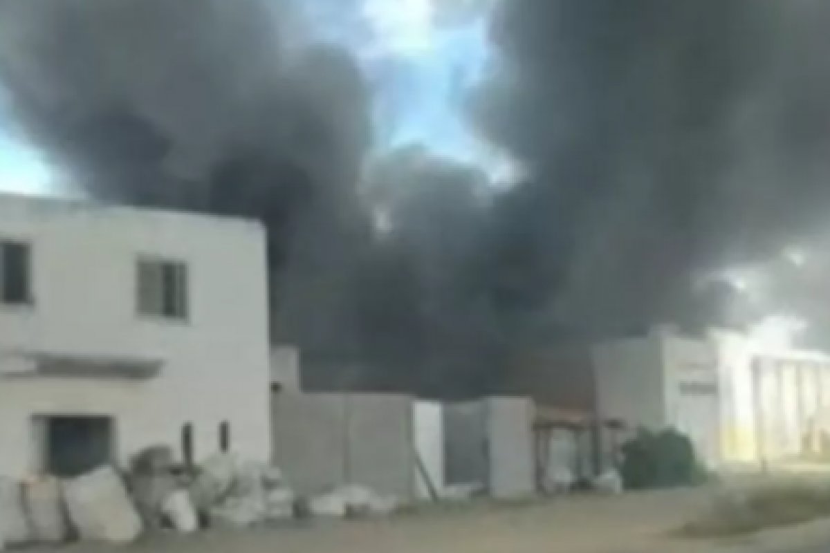 Dono de fábrica de colchões que pegou fogo em Feira de Santana relata prejuízo de R$ 500 mil