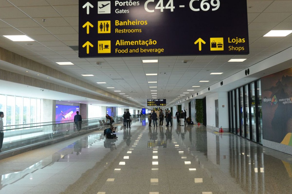 Passagens aéreas tem aumento de até 40% em março