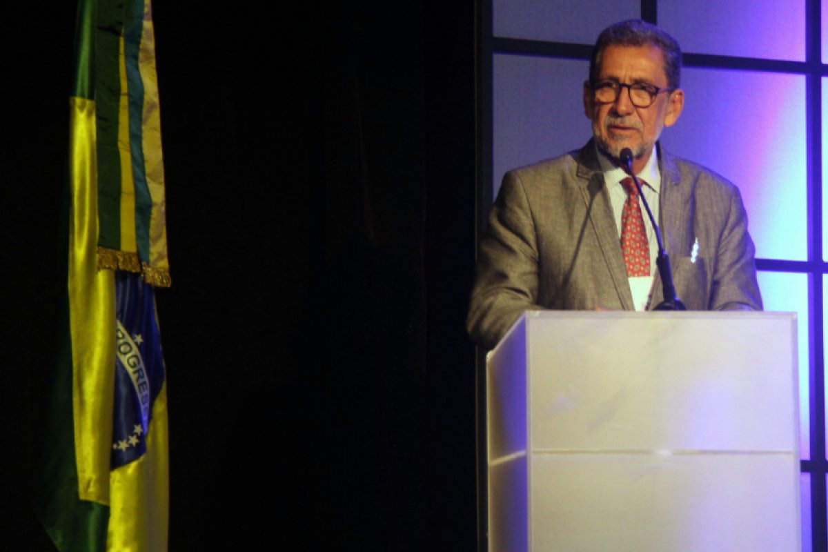 Químico baiano Jailson Bittencourt é vencedor do Prêmio Almirante Álvaro