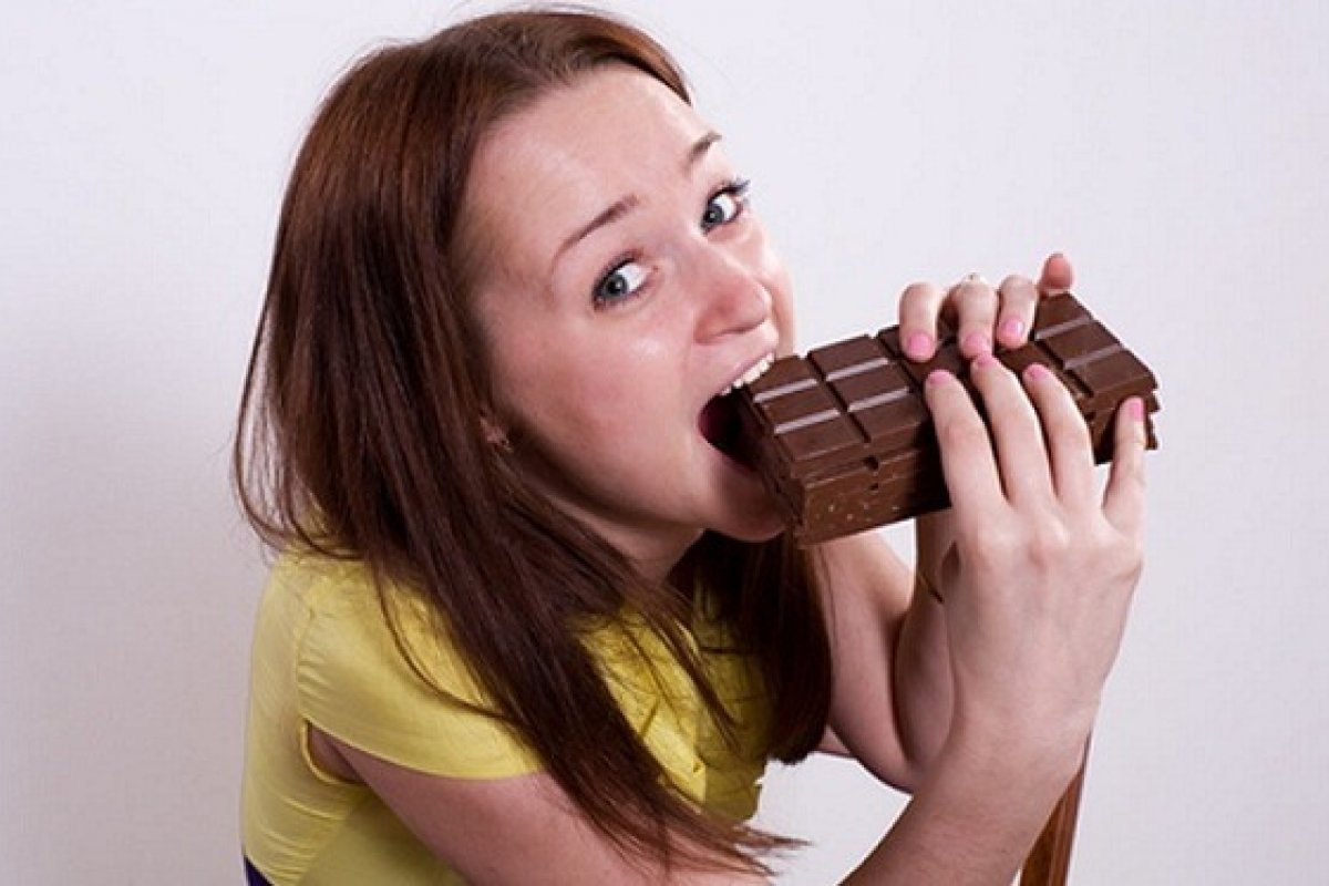 Nutricionista compartilha as estratégias para evitar os exageros alimentares durante a Páscoa!