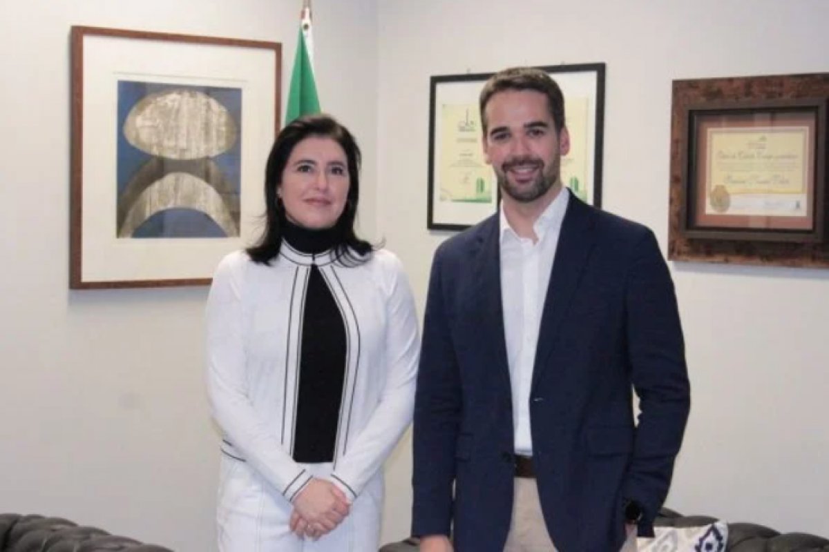 Por alianças da terceira via, Leite afirma estar "na mesma vibe" que Simone Tebet