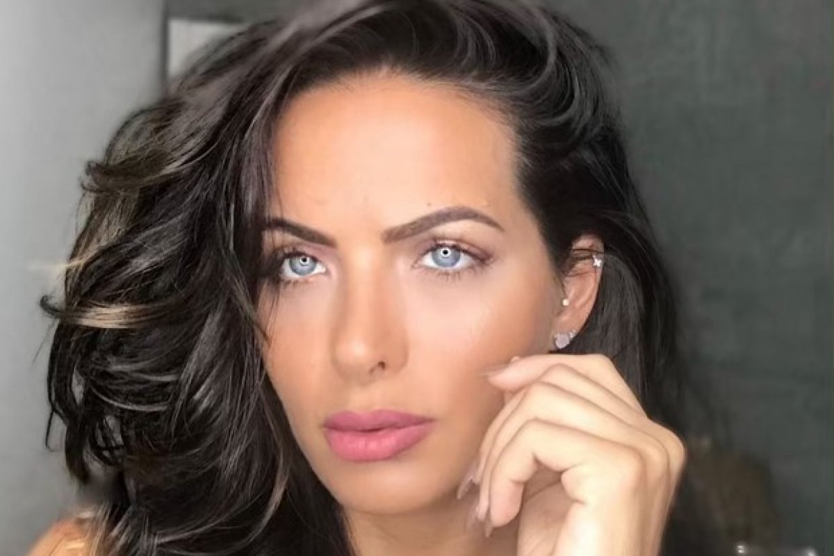 Carla Prata fala da luta contra doença rara