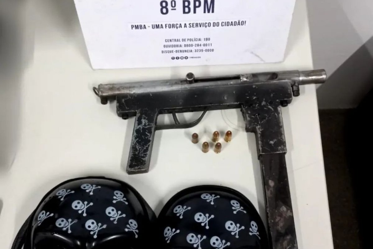 PM apreende submetralhadora em Porto Seguro, no sul da Bahia