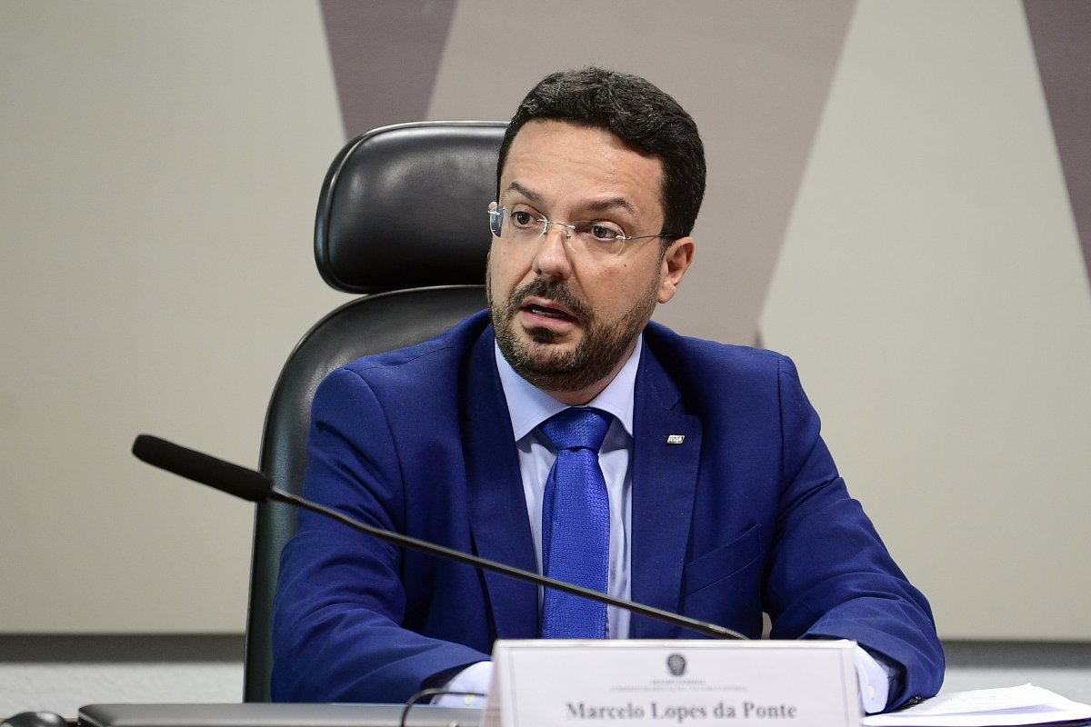 Chefe do FNDE presta depoimento sobre suspeitas envolvendo atuação de pastores no Ministério da Educação
