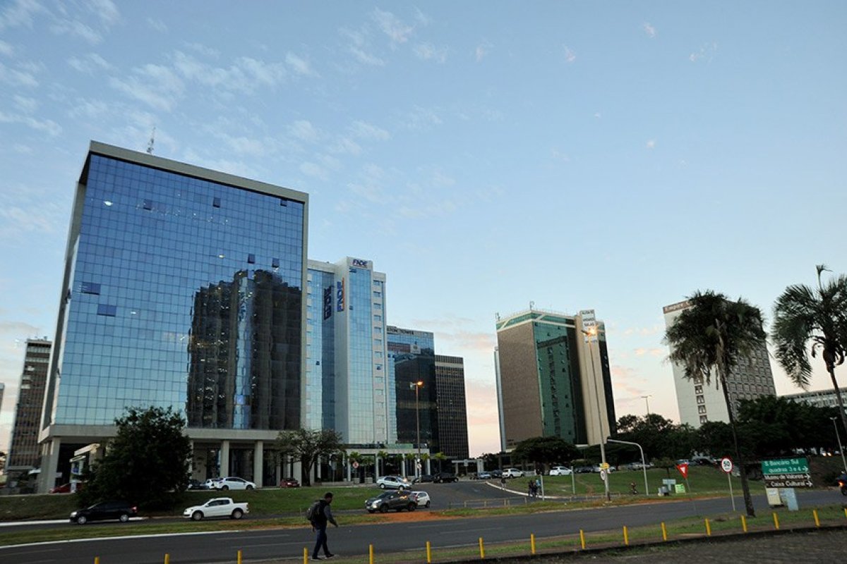 Senado cobra à CGU dados sobre propina à indicados por pastores