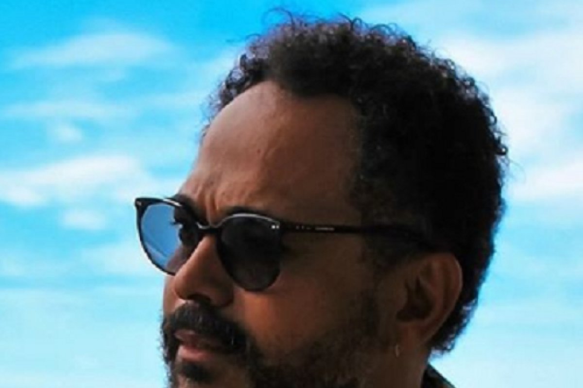 Novo álbum do cantautor Naldinho Freire é lançado em Salvador