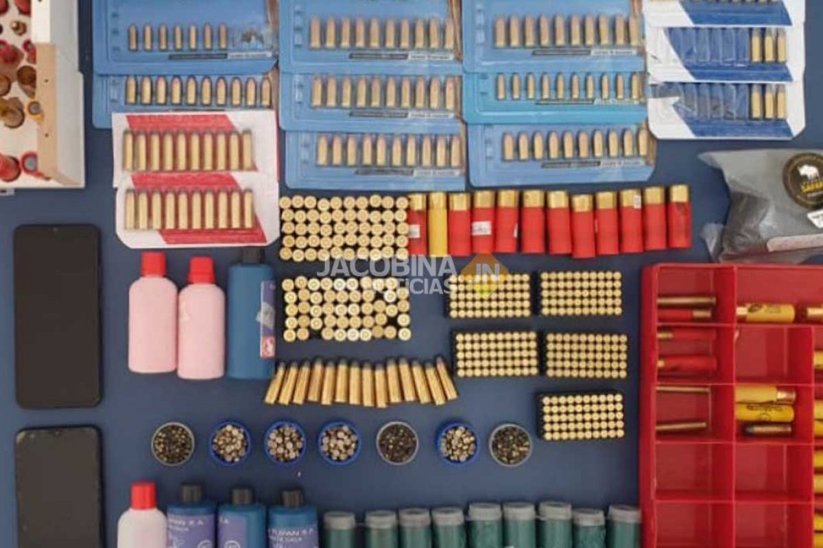 Polícia desarticula supermercado que funcionava como ponto de venda de munições no norte da Bahia