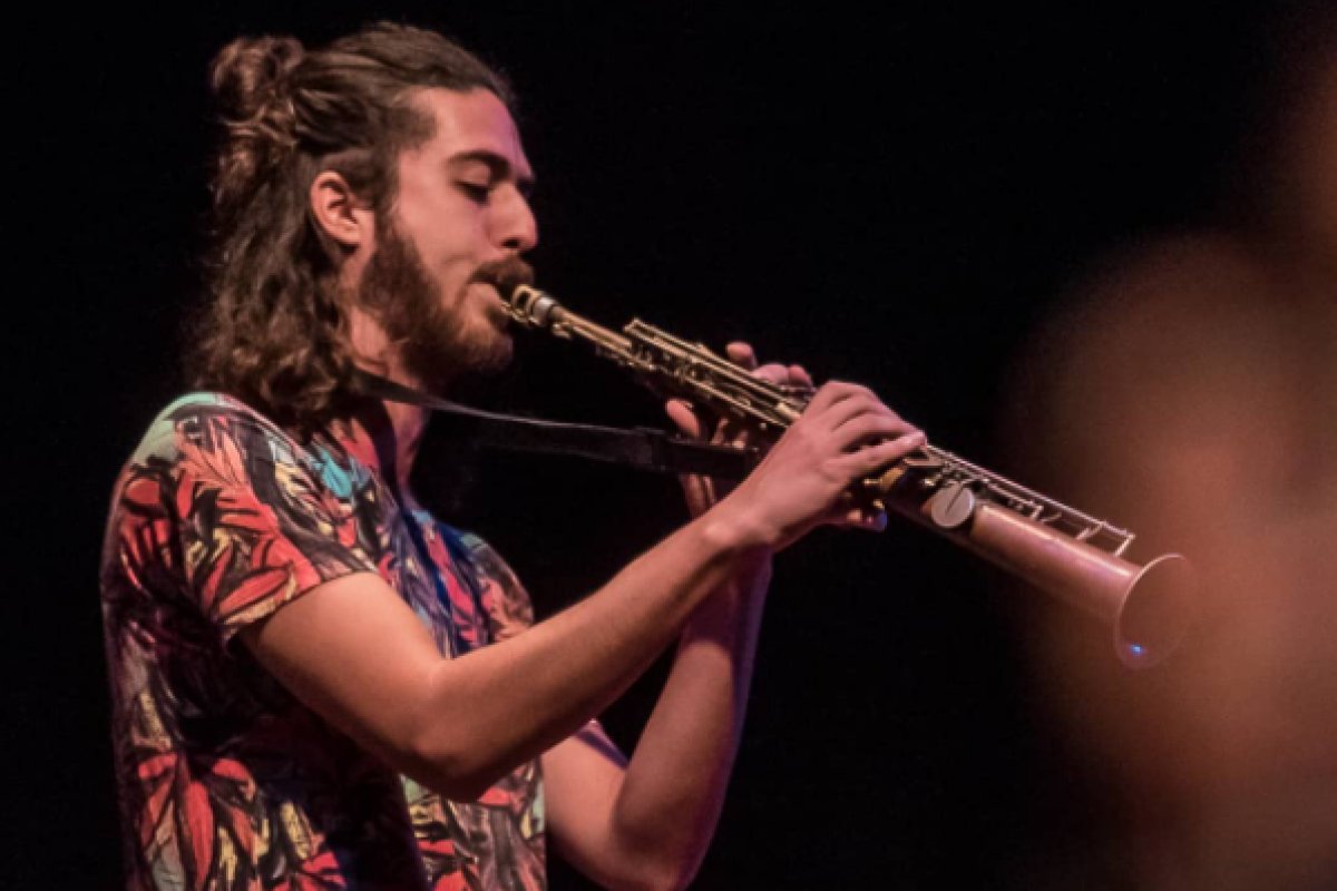 Músico Mateus Marques lança o EP Bahia de Todos os Sopros