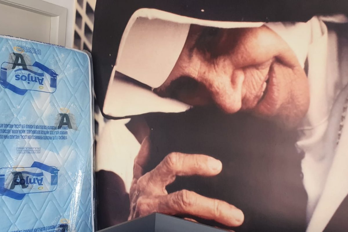 Corrente do bem: Anjos Colchões e Sofás doa 20 colchões para OSID