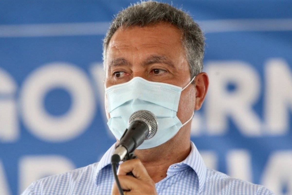 Covid-19: com menos de mil casos ativos, Governo da Bahia pode liberar uso de máscara em locais fechados