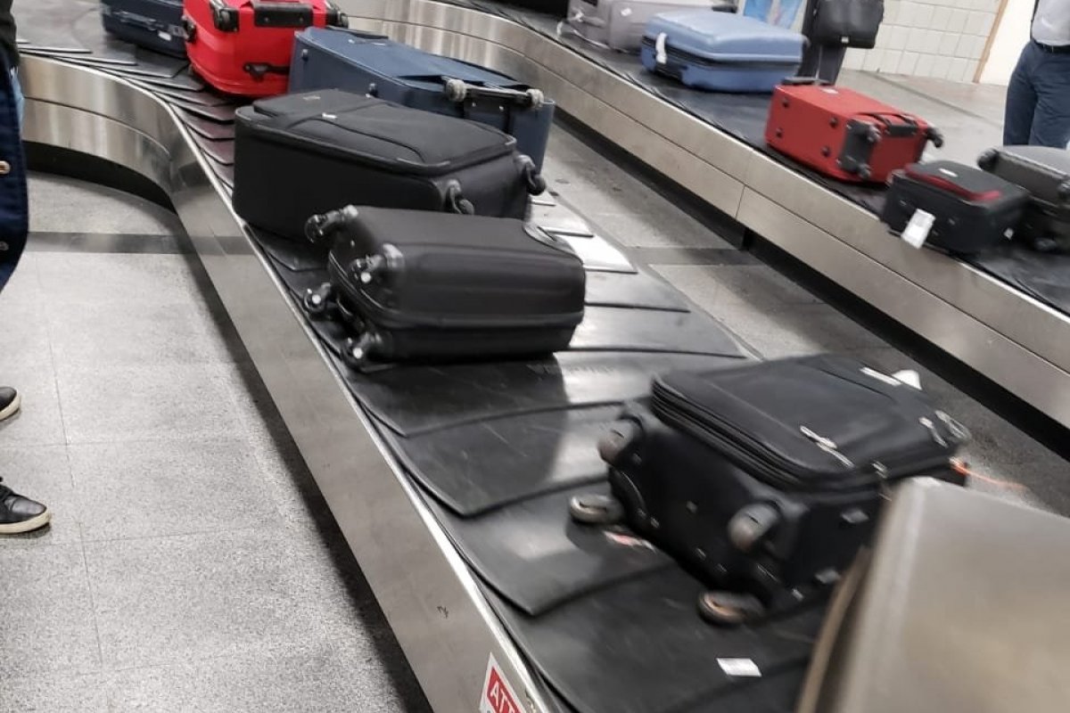 Despacho de bagagem: Aeroporto de Salvador se posiciona a favor do veto à volta da franquia mínima