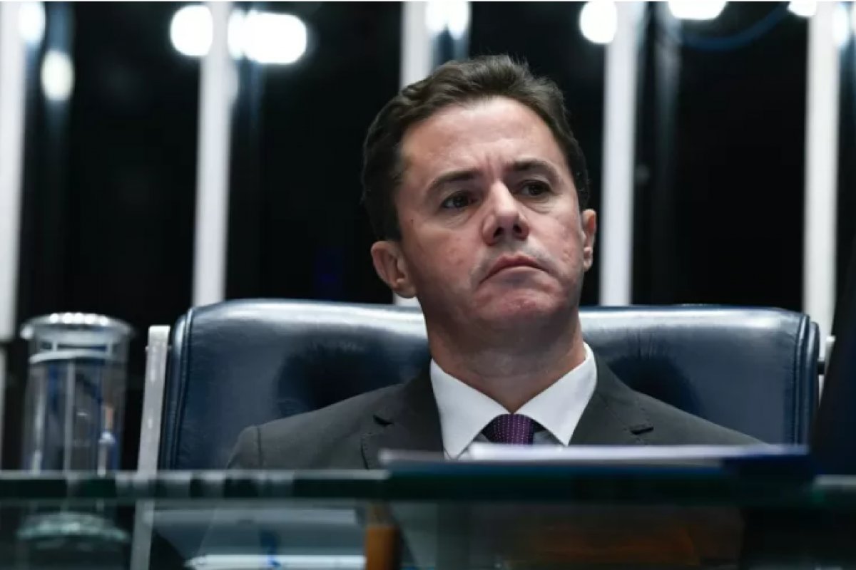 Eleições: senador do MDB diz que sigla vai apoia Lula no lugar de Simone Tebet